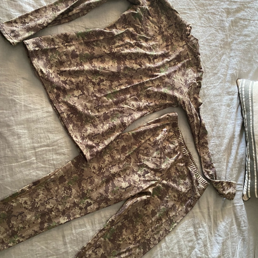 Under Armour women’s camo print thermals. New without tags.